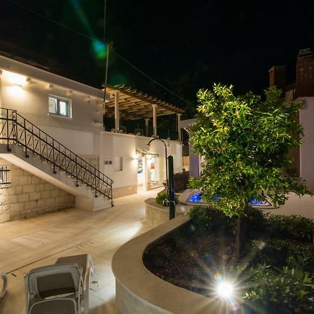 Villa Hurem Trogir Bagian luar foto