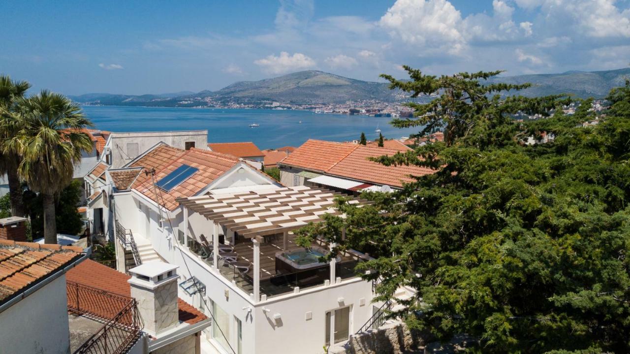 Villa Hurem Trogir Bagian luar foto