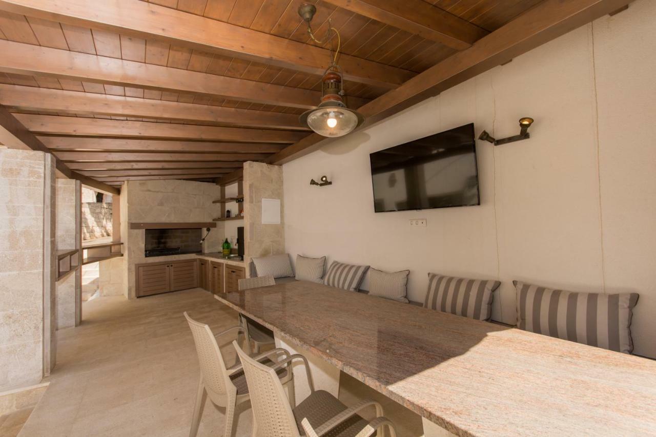 Villa Hurem Trogir Bagian luar foto