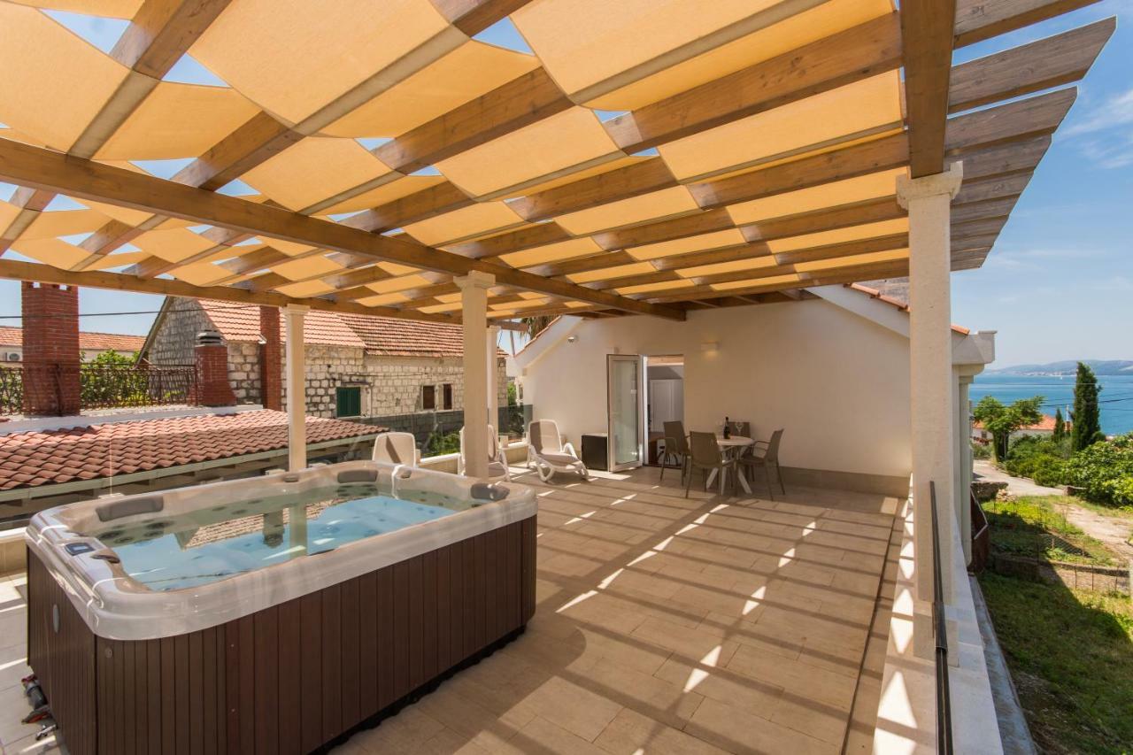 Villa Hurem Trogir Bagian luar foto