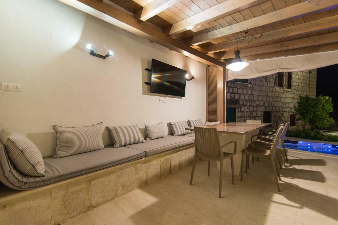 Villa Hurem Trogir Bagian luar foto
