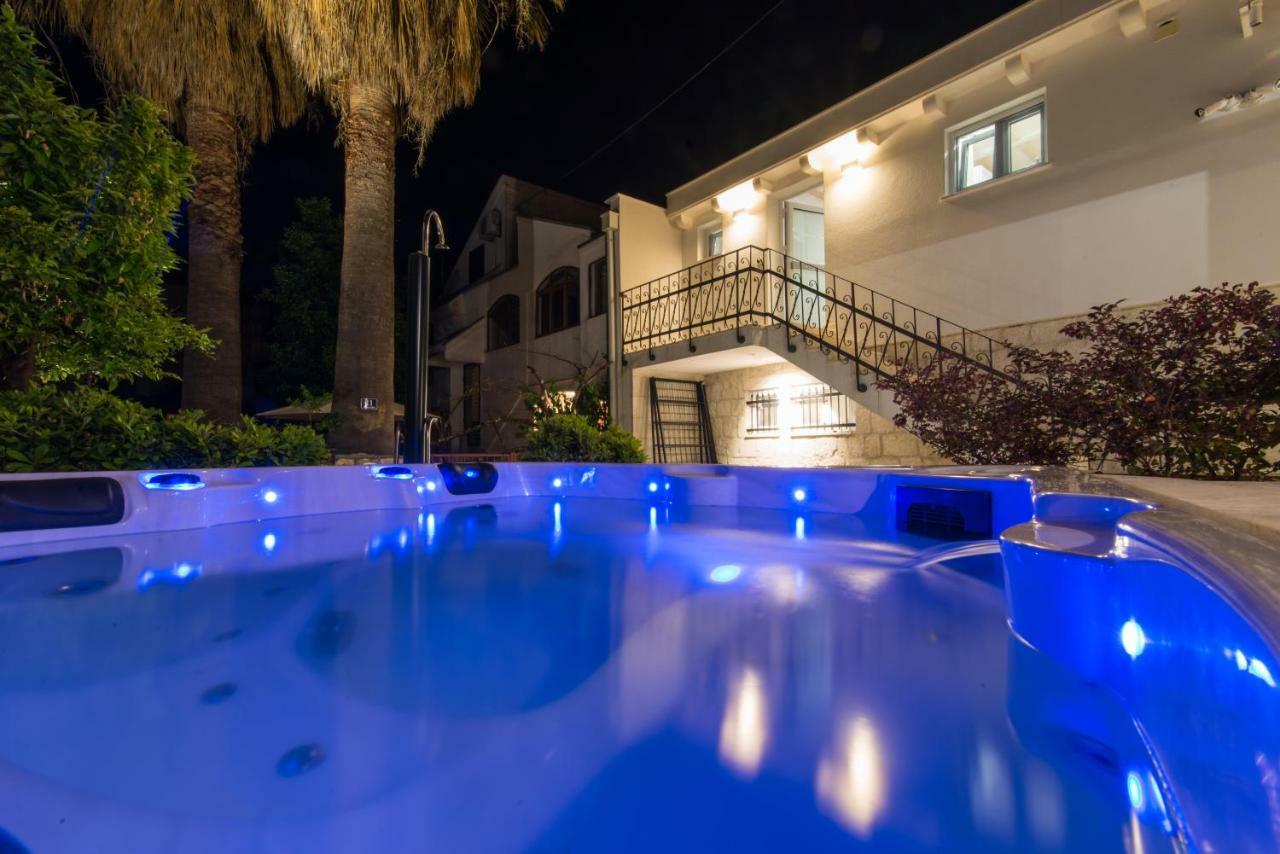 Villa Hurem Trogir Bagian luar foto